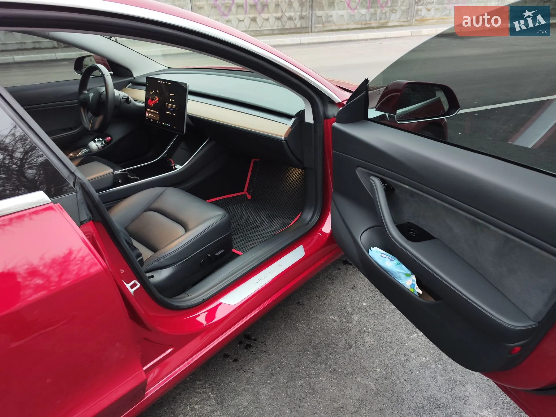 2018 Tesla Model 3 - мініатюра 9