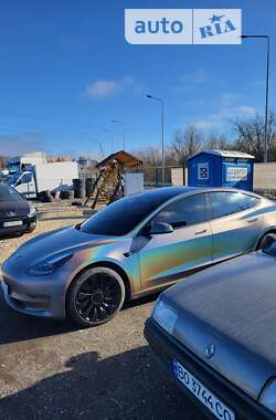 Седан Tesla Model 3 2022 в Тернополе