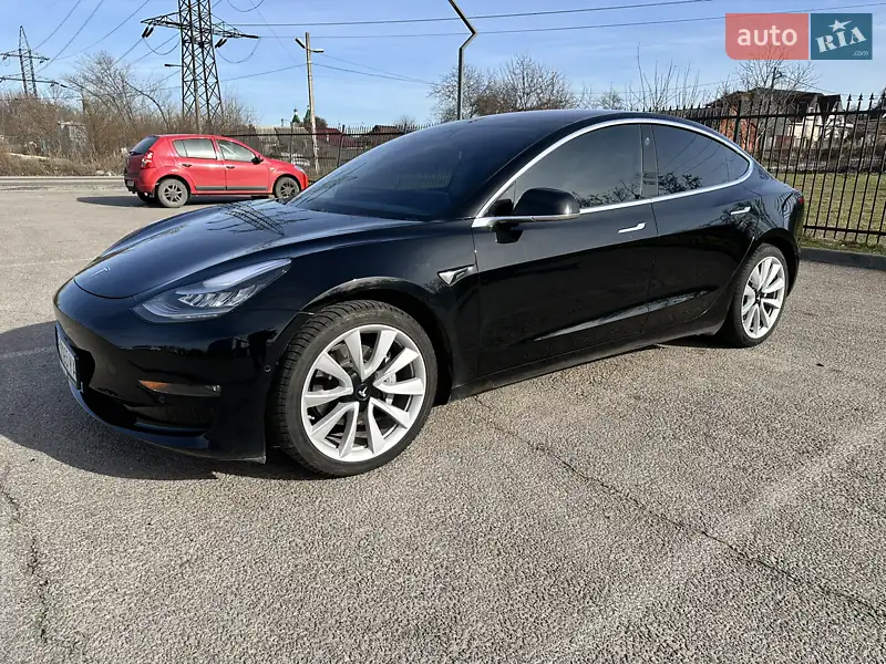Tesla Model 3 2018
