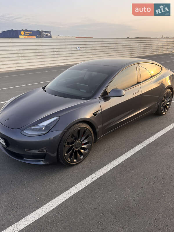 Tesla Model 3 2021