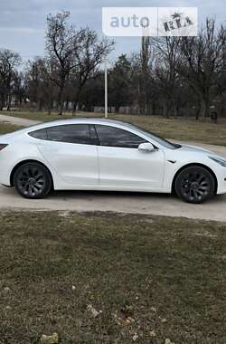 Седан Tesla Model 3 2020 в Кропивницком