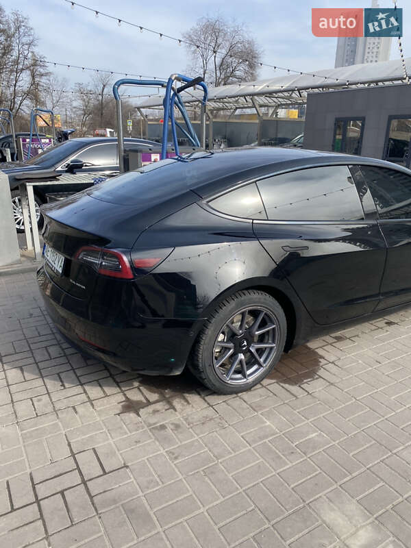 Седан Tesla Model 3 2021 в Днепре