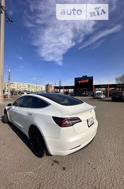 Седан Tesla Model 3 2018 в Полтаві