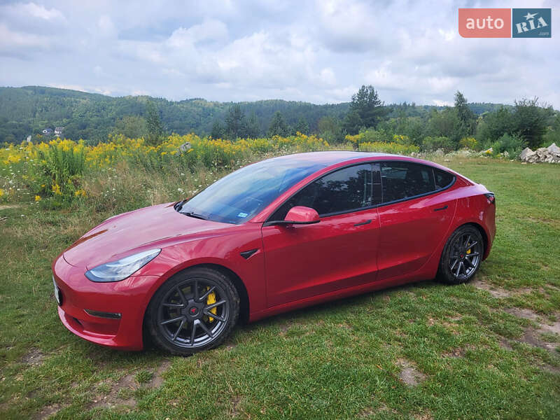 Седан Tesla Model 3 2018 в Тернополі