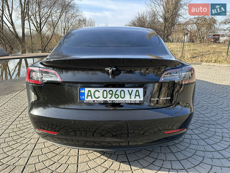 Седан Tesla Model 3 2019 в Луцьку