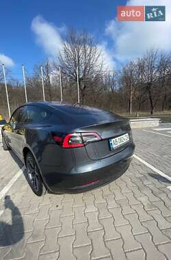Седан Tesla Model 3 2018 в Виннице