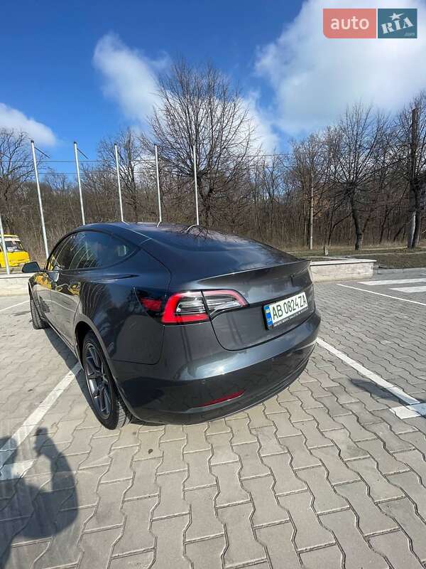 Седан Tesla Model 3 2018 в Вінниці