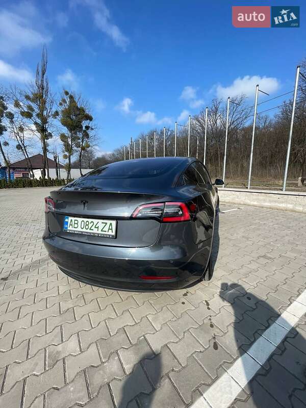 Седан Tesla Model 3 2018 в Вінниці