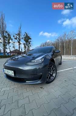 Седан Tesla Model 3 2018 в Виннице