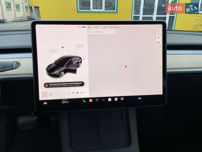 Седан Tesla Model 3 2022 в Стрые