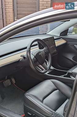 Седан Tesla Model 3 2019 в Чернівцях фото 21 Седан Tesla Model 3 2019 в Чернівцях