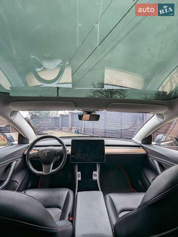 Седан Tesla Model 3 2019 в Чернівцях фото 23 Седан Tesla Model 3 2019 в Чернівцях