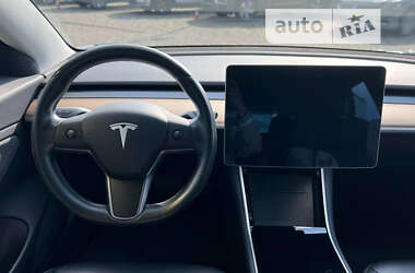 Седан Tesla Model 3 2019 в Мукачевому