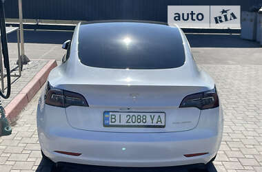 Седан Tesla Model 3 2021 в Полтаві