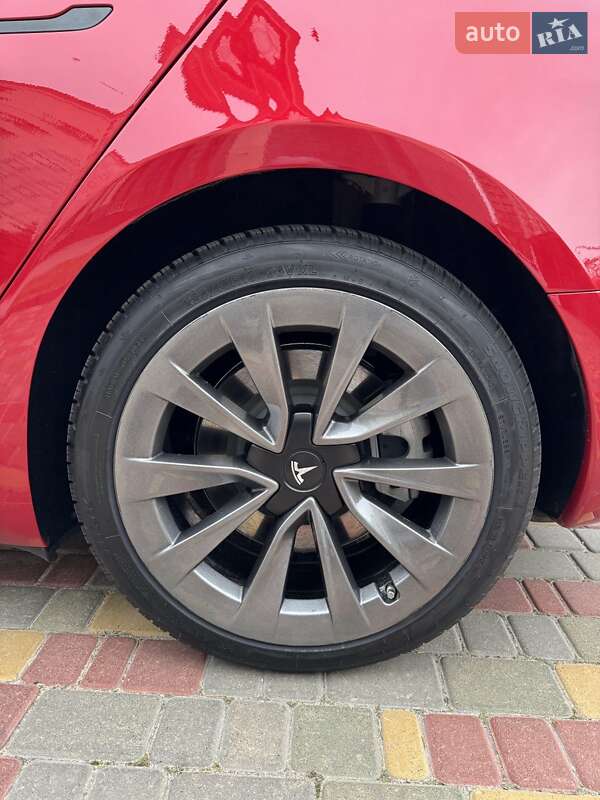 Седан Tesla Model 3 2022 в Одессе