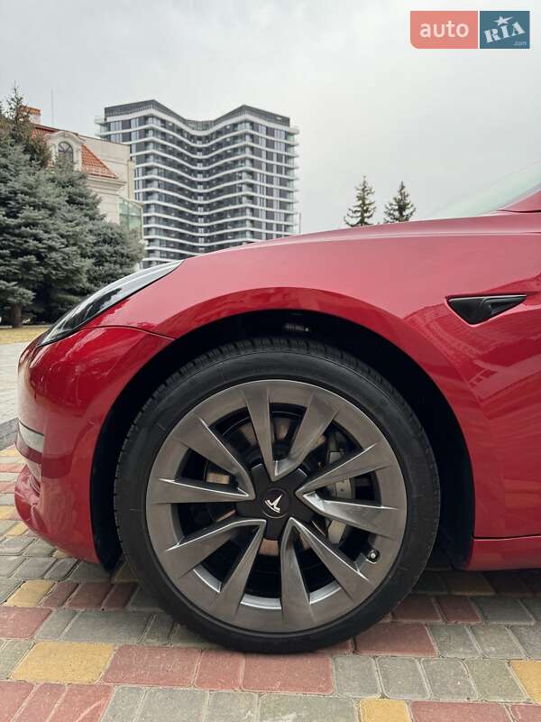 Седан Tesla Model 3 2022 в Одессе