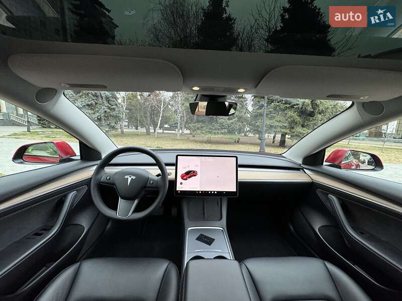 Седан Tesla Model 3 2022 в Одессе