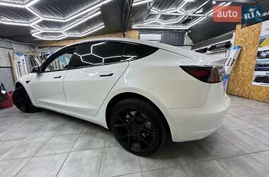 Седан Tesla Model 3 2018 в Дніпрі
