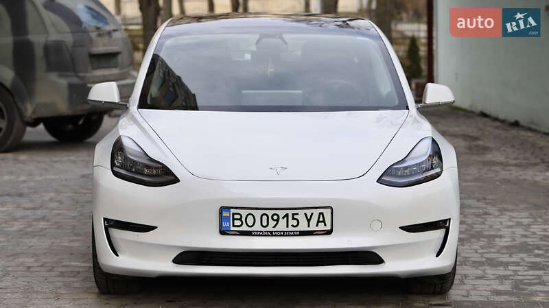 Седан Tesla Model 3 2019 в Тернополі