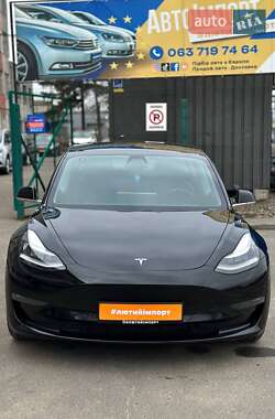Седан Tesla Model 3 2019 в 
