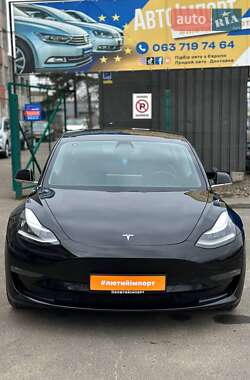 Седан Tesla Model 3 2019 в Сумах