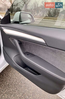 Седан Tesla Model 3 2021 в Харькове