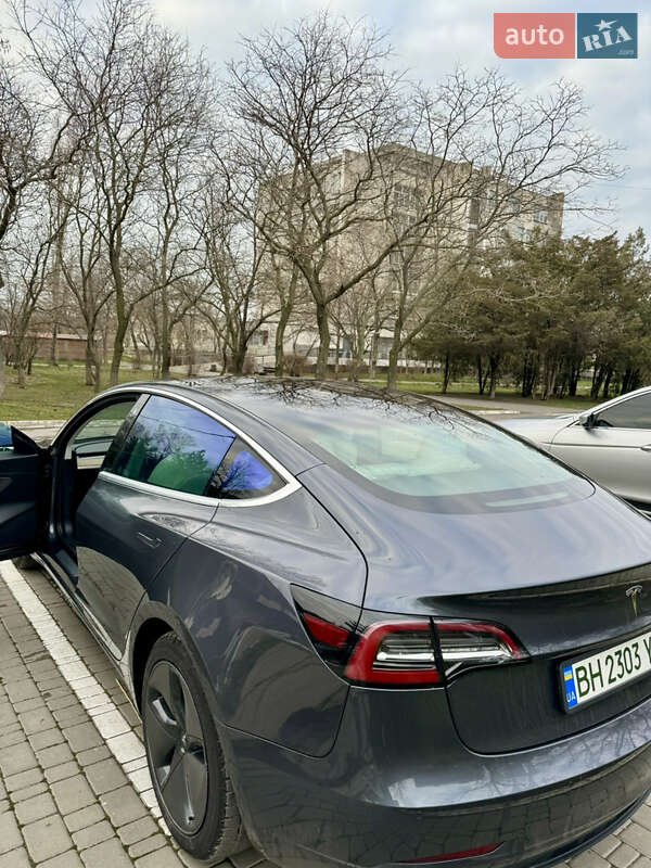Седан Tesla Model 3 2019 в Одессе