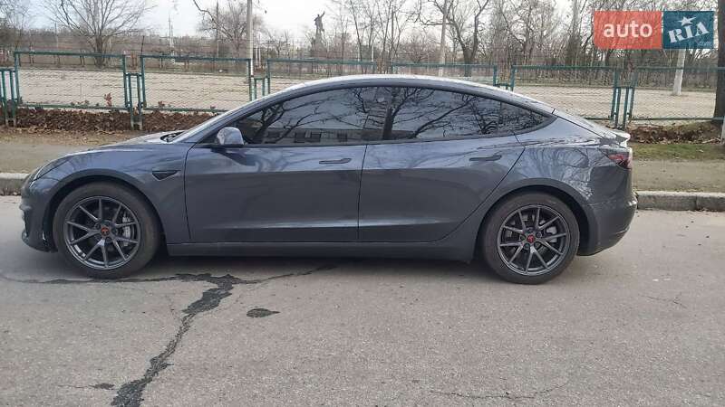 Седан Tesla Model 3 2021 в Миколаєві