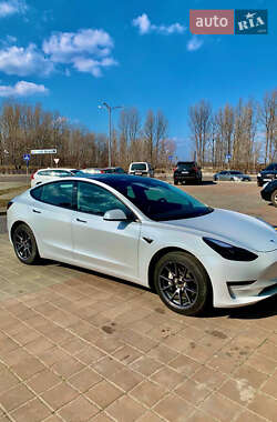 Седан Tesla Model 3 2022 в Черкассах
