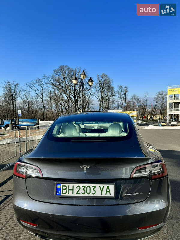 Седан Tesla Model 3 2019 в Одессе