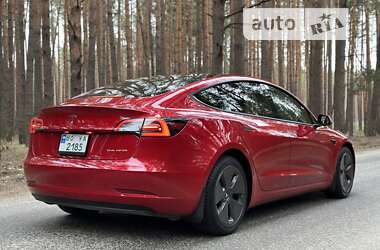 Седан Tesla Model 3 2022 в Киеве