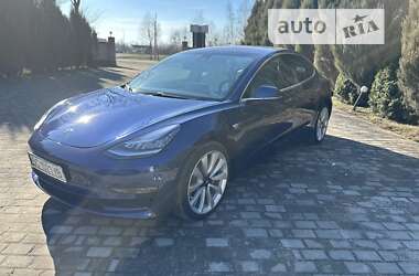 Седан Tesla Model 3 2018 в Самборі