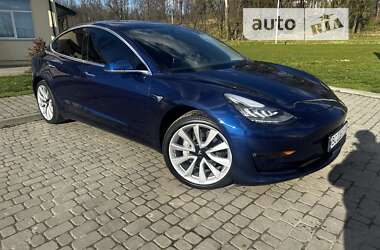 Седан Tesla Model 3 2020 в Львові