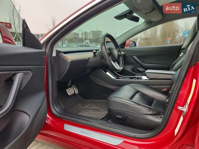 Седан Tesla Model 3 2018 в Хмельницькому