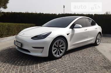 Седан Tesla Model 3 2022 в Днепре