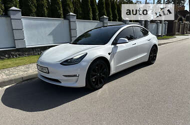 Седан Tesla Model 3 2019 в Черкасах