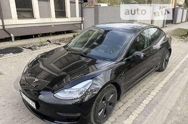 Седан Tesla Model 3 2021 в Львові