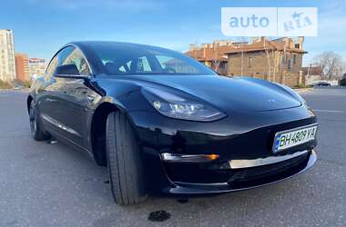 Седан Tesla Model 3 2019 в Одессе