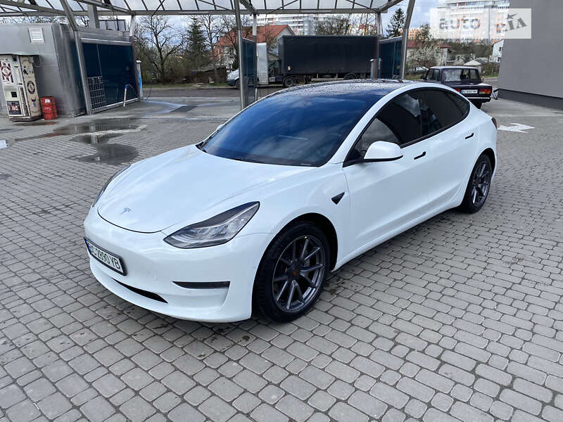 Tesla Model 3 2020 Tesla Model 3 2020