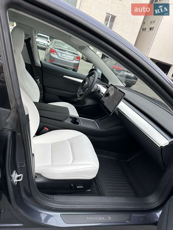 Седан Tesla Model 3 2021 в Одессе