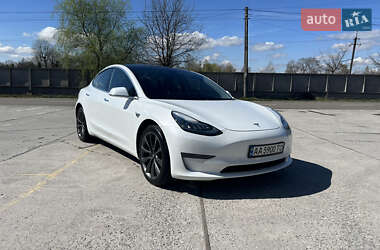 Седан Tesla Model 3 2019 в Киеве