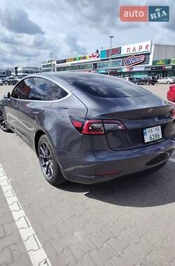 Седан Tesla Model 3 2019 в Києві фото 12 Седан Tesla Model 3 2019 в Києві