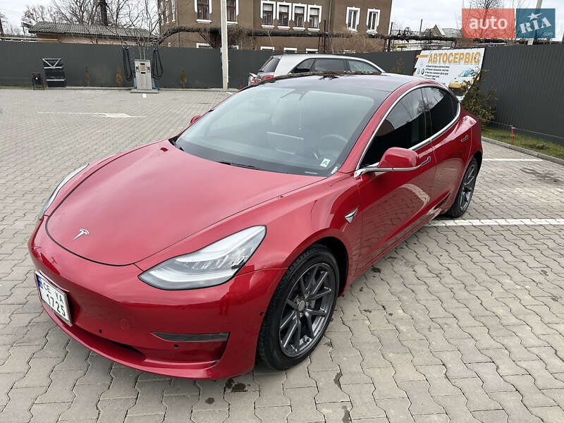 Tesla Model 3 2018