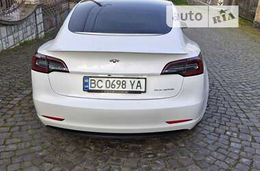Седан Tesla Model 3 2019 в Николаеве