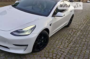 Седан Tesla Model 3 2019 в Николаеве