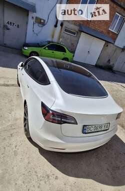 Седан Tesla Model 3 2019 в Николаеве