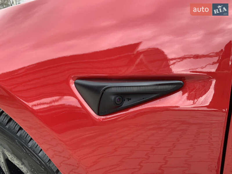 Седан Tesla Model 3 2021 в Львове