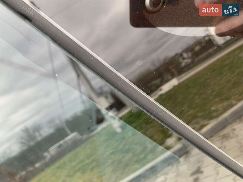 Седан Tesla Model 3 2021 в Львове