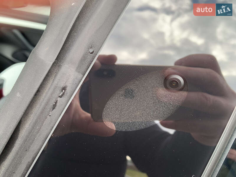 Седан Tesla Model 3 2021 в Львові