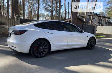 Седан Tesla Model 3 2022 в Киеве